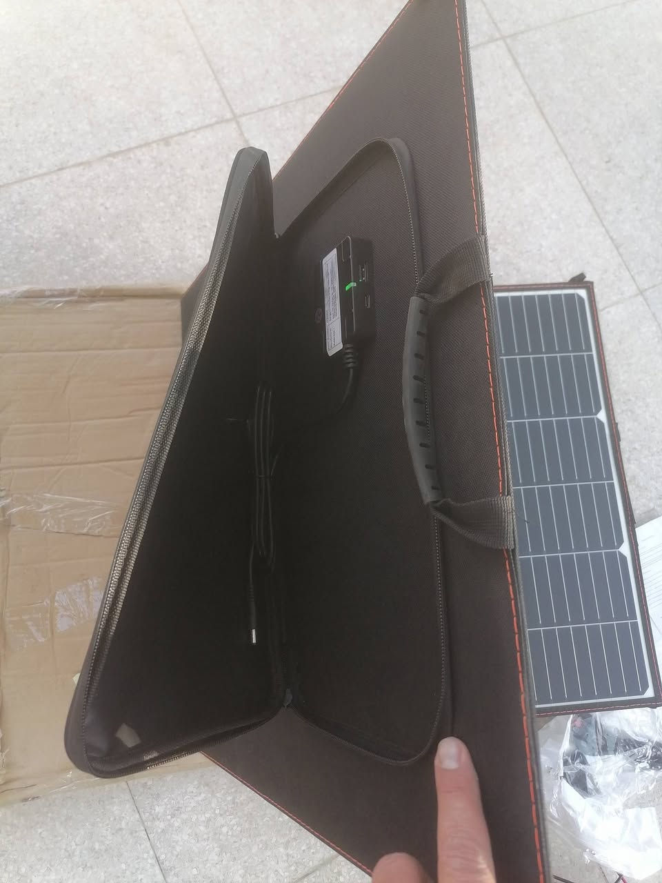 السلام عليكم لوح شمسي مكتوب عليها ٢٠٠واط بس شرحت بالفيديو


**إذا كنت صاحب هذا الإعلان وتريد حذفه لأي سبب، رجاءا أرسل رسالة إلى الدعم الفني**