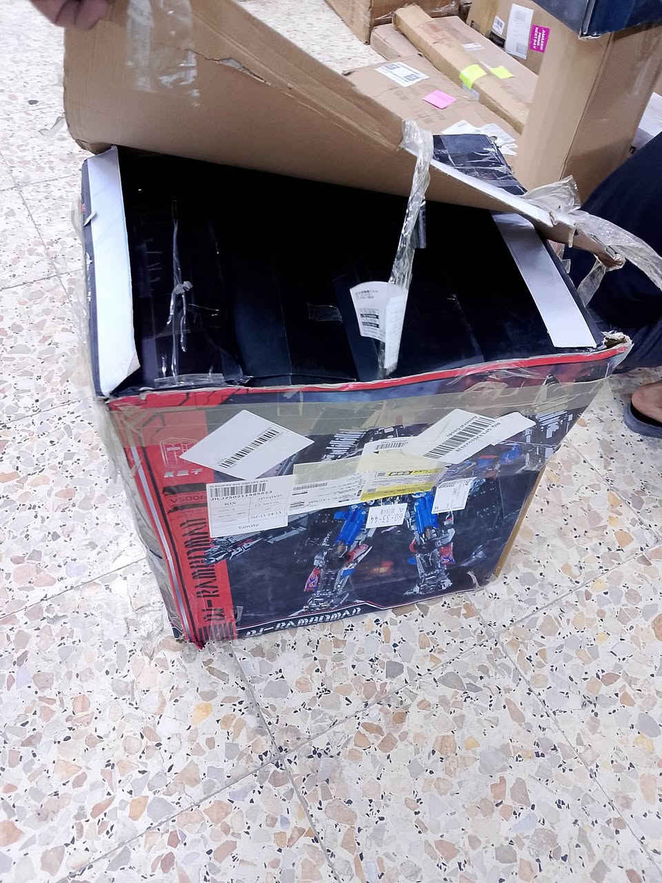 متحول ليكو حجم عملاق عدد القطع 8862 الكارتون ماته بكد حجم ثلاجة صغيرة متوفر توصيل وال سعر 280


**إذا كنت صاحب هذا الإعلان وتريد حذفه لأي سبب، رجاءا أرسل رسالة إلى الدعم الفني**