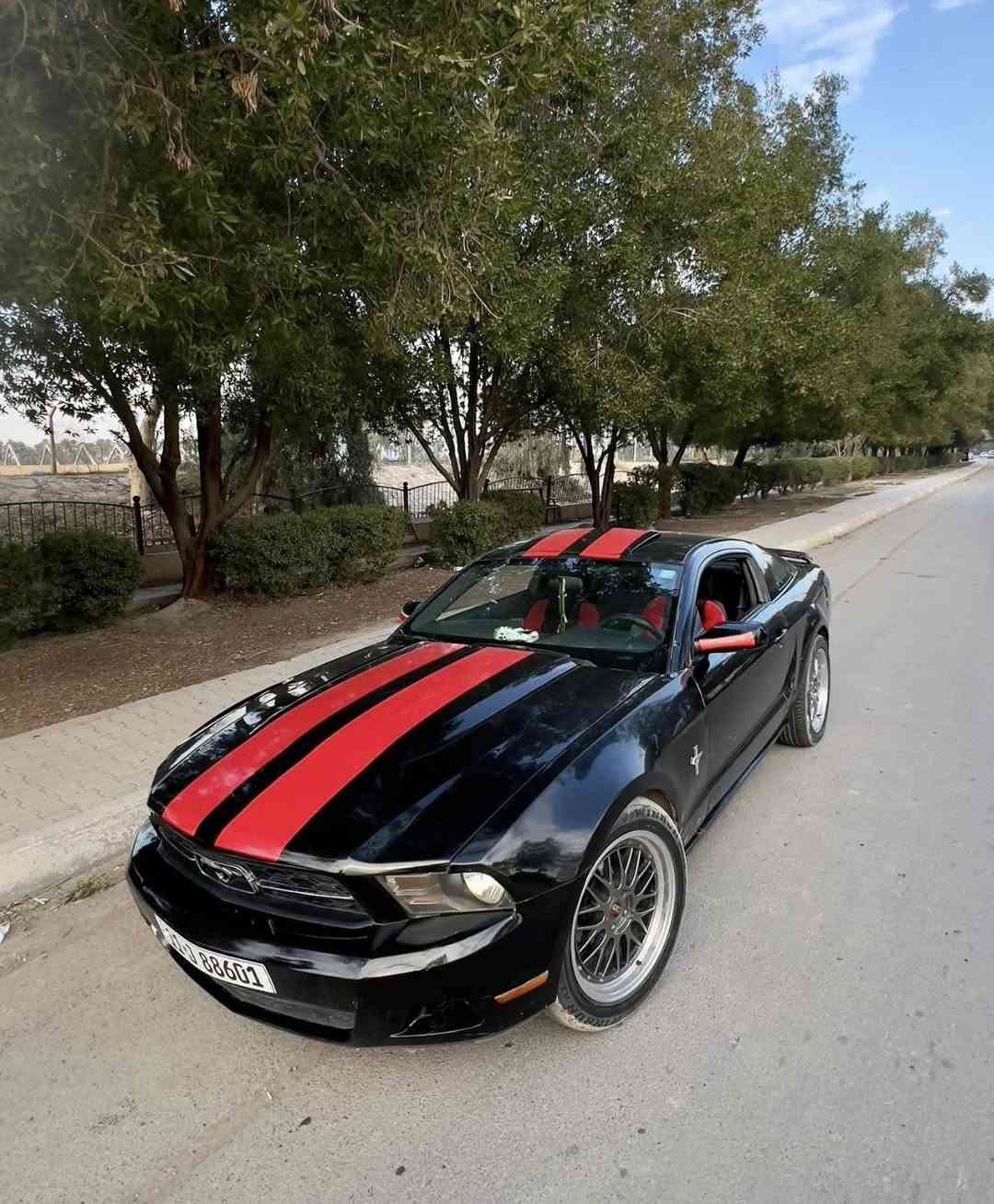 موستنك للبيع 
محرك 4000
ء  6v
محدث لبجم 12
محرك كفاله 
كهربائيات مبدلات جدد 
قاعده فيوزات مبدله جديده
سياره مصروف عليها هواي
بيها نواقص بسيطه كلش 
لو ممحتاج مابيعها سياره كلش حلوه ومرتبه ونصبتها حلوه
سعرها 70 وبي مجال للشراي 
***********
