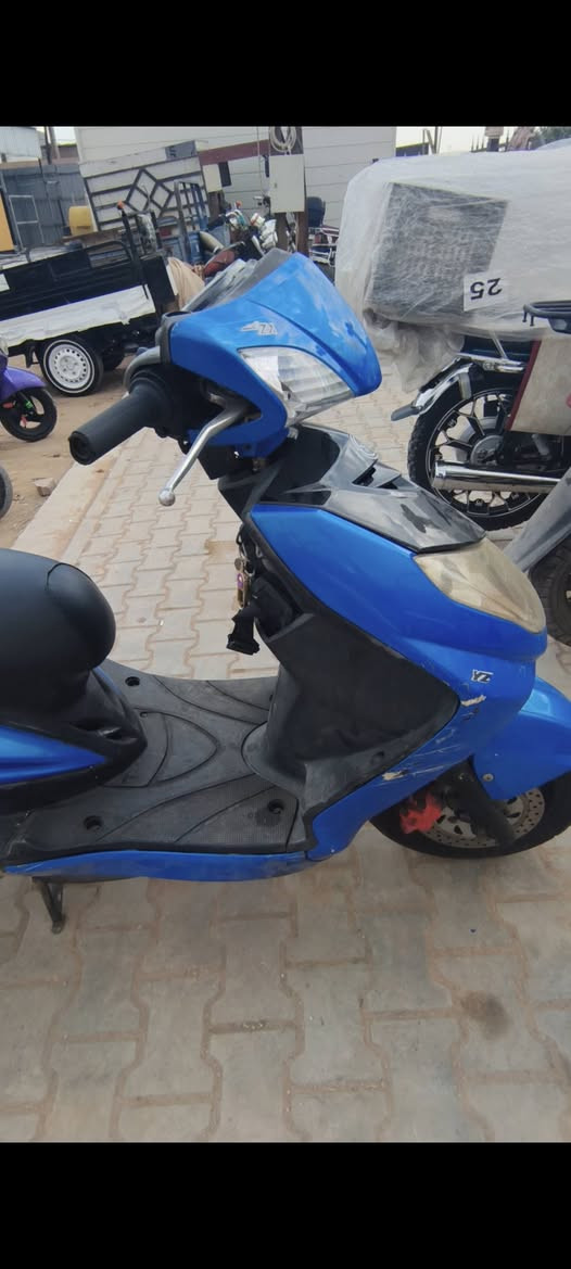 السلام عليكم دراجه سكنس فحل موديل 2012 140m الدراجه رمبه صارله 7 ايام نازله مكفوله كفاله تامه وصل الشراء موجود سعر نهائي بدون عمله ابد مانزل بدون احراج  السعر مليون  ١،٠٠٠
مكاني كربلاء الحر
***********
