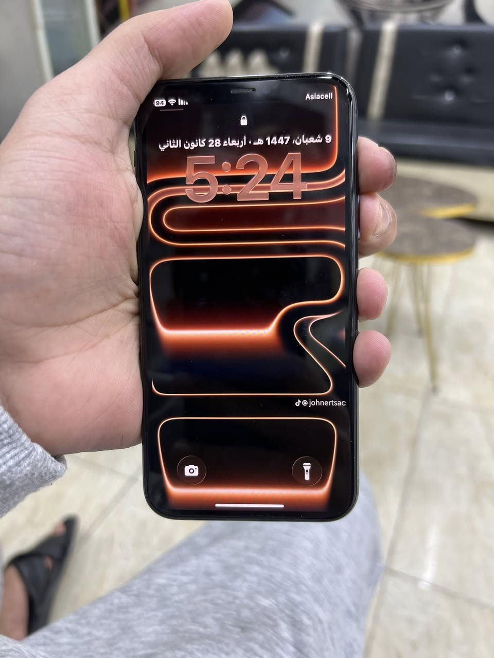 السلام عليكم للبيع 11 برو الصغير مو الجبير الصغير ذاكره 64مبدل بطاريه فقط الباقي كله فوول السعر210وبي مجال عنواني شعب شارع الصحه رقمي ***********
