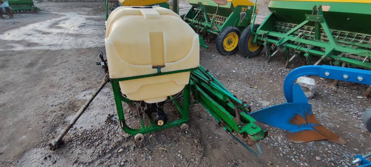 بۆ فرۆشتن پەمی دەرمان رشان حجم 400 لتری زۆر خاوینە
جاهز عل شغل رقم ***********
