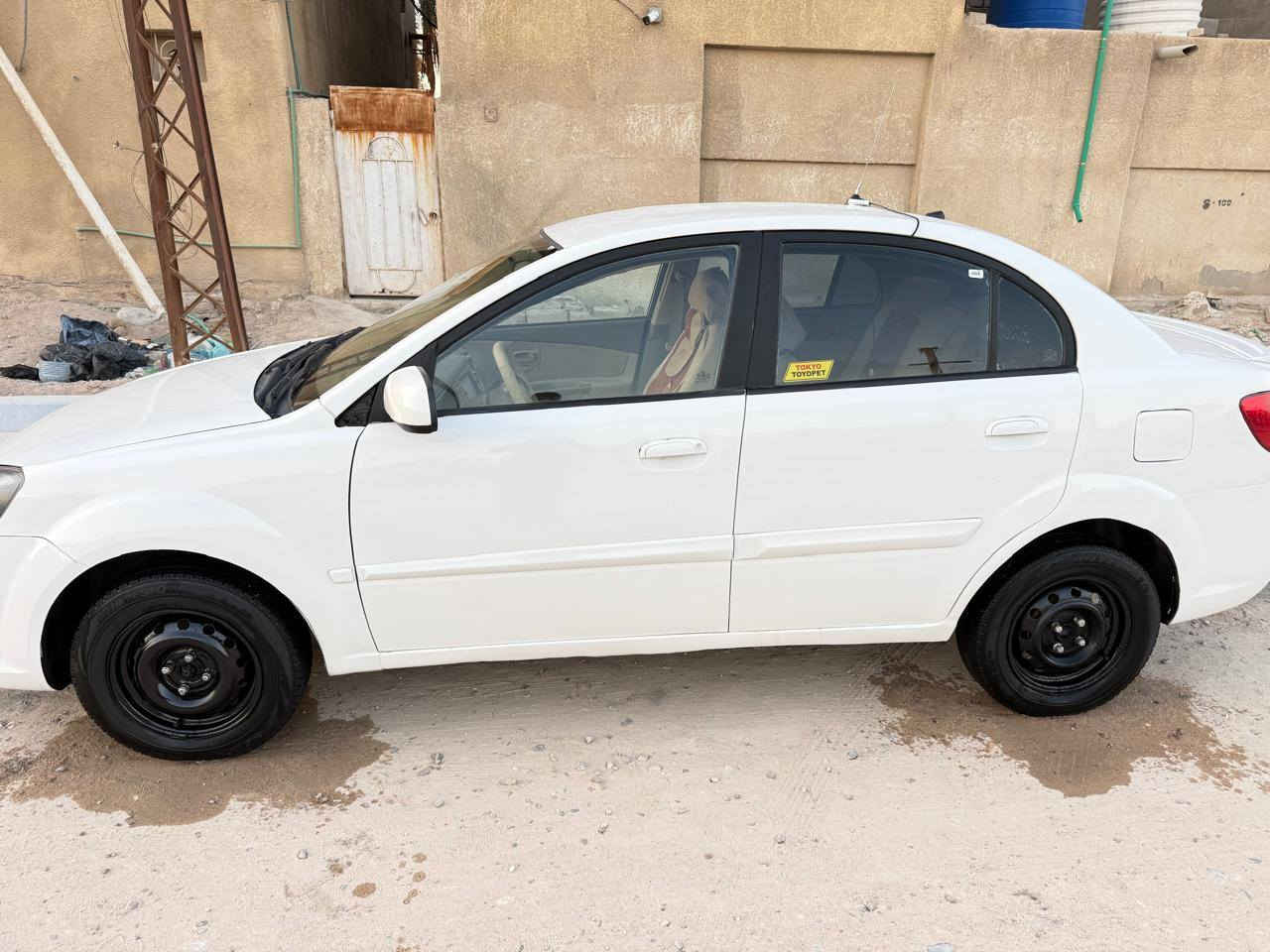 السلام عليكم
مرخصه الأدمن كيه ريو ٢٠١٢ سيارة جاهزه لا ضربه لاتبديل مكينه وكير كفاله تبريد حداده تخم تاير وكهربائيات سياره جاهزه مكان  بصره سعر ٧٣  / / *********** / /  ستفسار على رقم البصرة, العراق
