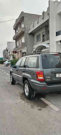 كراند شيروكي • ٢٠٠١ • رقم السليمانية