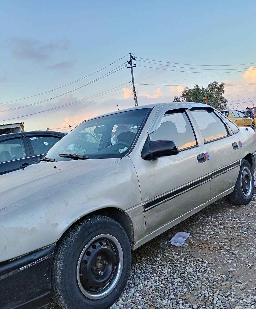 أوبل فكتراء موديل 89 محرك 16 باور قايش عريض رقم بغداد مشروع وطني سنويه 27 دفتر بنزين بي سعر 32$ بي مجال عنوان كركوك سوك بنجاء علي رقم هاتف ***********
