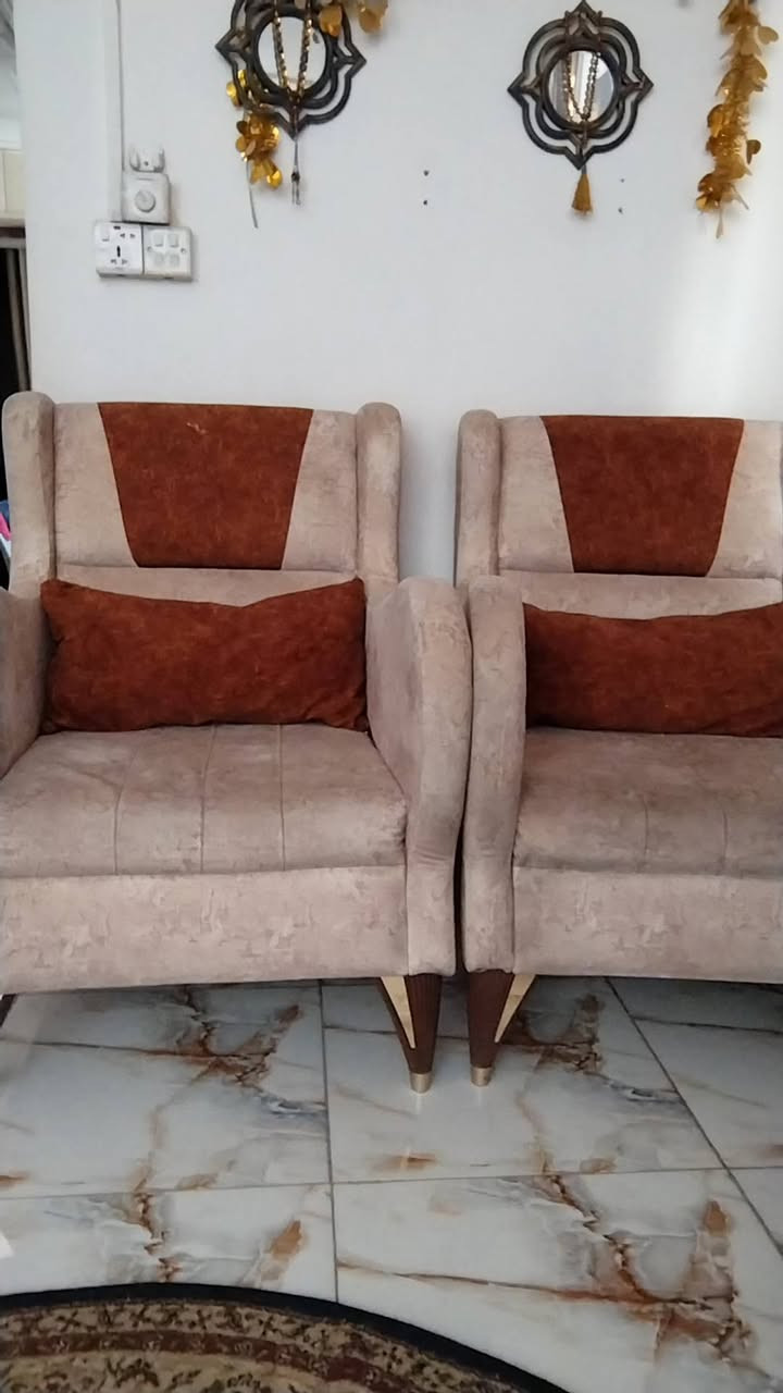 السلام عليكم تخم 8 مقاعد مع طابوريه للبيع بدون اي ضرر السعر 350 مكان بغداد وميز بلازمه السعر 75


**إذا كنت صاحب هذا الإعلان وتريد حذفه لأي سبب، رجاءا أرسل رسالة إلى الدعم الفني**