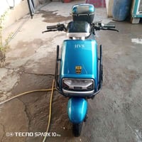 دراجه شحن للبيع دراجه كلشي بيه نضيف نقصه باتري واحد ومو مكلف الله شاهد...