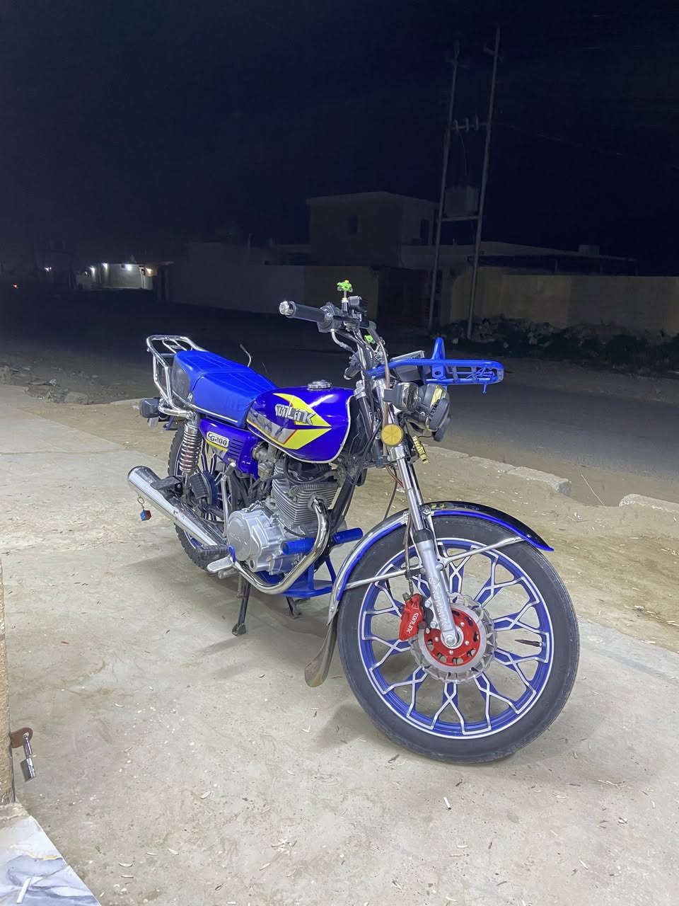 السلام عليكم 
للبيع سيفان سونلينك 2024 
محرك حجم 200 cc
كهربائيات كلها شغاله 
سعرها 675
الدراجه مال جناي كفاله عامه ما عايزها ربع


**إذا كنت صاحب هذا الإعلان وتريد حذفه لأي سبب، رجاءا أرسل رسالة إلى الدعم الفني**