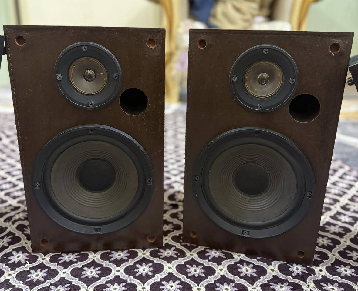 سماعات للبيع
1- ڤكتور ياباني عدد 2

2- رايزنك عدد 2

للراغب بالشراء تواصل ع الماسنجر وشكرا،.


**إذا كنت صاحب هذا الإعلان وتريد حذفه لأي سبب، رجاءا أرسل رسالة إلى الدعم الفني**