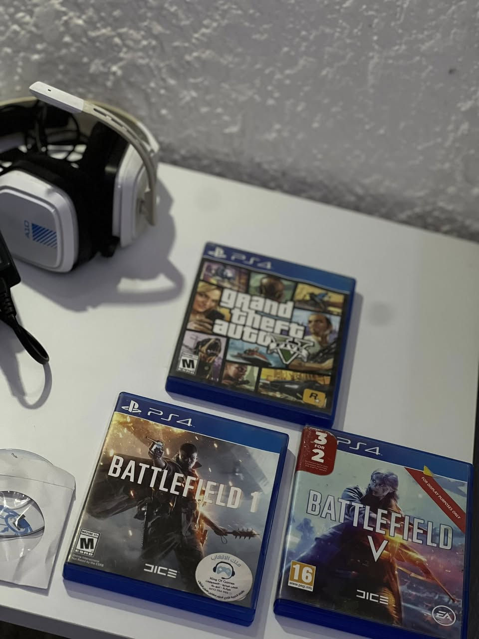 السلام عليكم
Ps5
بلي 5 سلم 1 تيرا
استخدام شخصي قليل جداً لا مفتوح ولا داخل صيانة ضمان وتجي تفحص 
كامل الغراض ماعدا الكارتونة 
جوستك 2
قاعدة شحن بلي مع اضاءة 
قاعدة جوستك 
3 اقراص 
سماعة a10
يو بي اس اون لاين بس هذا ماخذه 260

السعر خاص لو واتس 
مكاني بغداد الحرية 
***********
