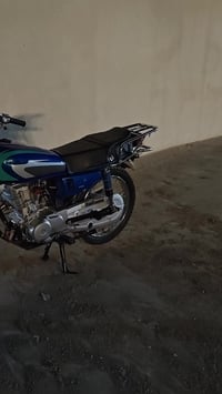 دراجه كامله من كلشي وكفاله عامه  مستعجل ع البيع  سعر700 مجال قليل 0777...