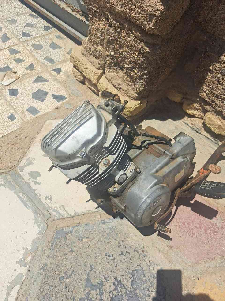 محرك اربعه كير للبيع شغال مال دراجه جانت متروكه وغراض دراجه
سعرهن ٧٥ قفل 🔐 
***********
قضاء الحي
