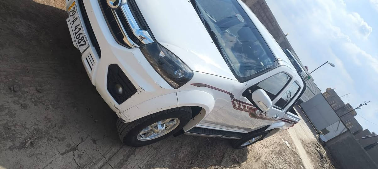 السلام عليكم سياره كريت ويل للبيع  مديل 2023رقم واسط مكان السياره واسط النعمانيه السياره كفاله عامه سياره جاهزه تخم تاير جديد السعر  135$ وبيه مجال  رقم صاحب السياره*********** السياره بسمي تحويل مباشر ثاني يوم مكلف بل نشر غير متواجد عل فيس بوك
