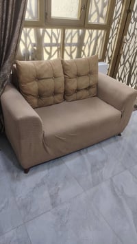 كنب • مستعمل • نظيف