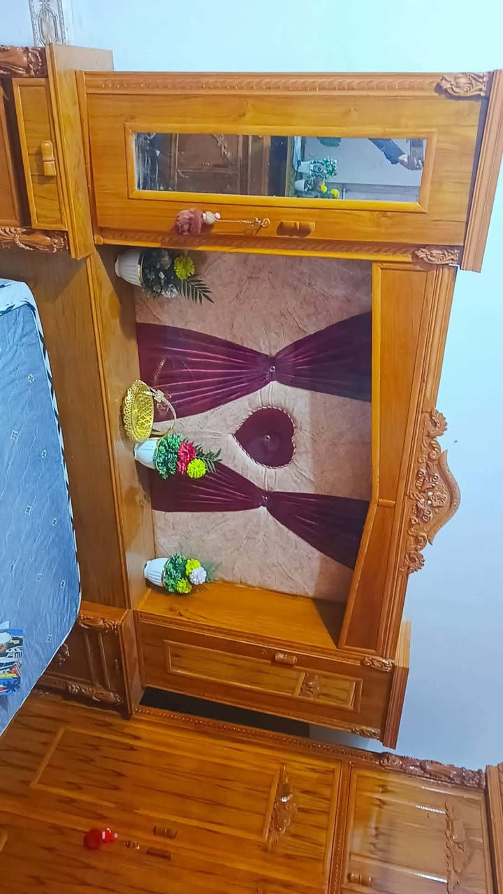 السلام عليكم غرفه تزكام درجه اولى صاج شغل عراقي الأصلي للإستفسار الاتصال ***********
