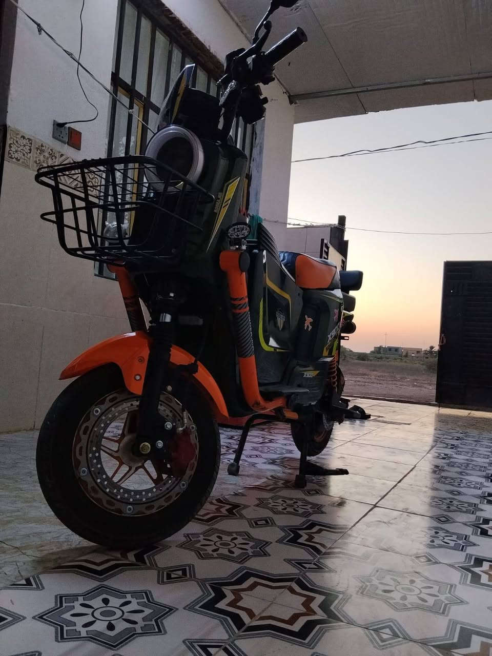 دراجة شحن رياضية (X900)ام جنطه موديل 2026 للبيع او مرواس بدراجه R9 او R11
✔️ محرك جبار: ملف 2000

✔️ البطاريات: 5 حجم 32 بطاريات (جديدة2026).

✔️ السرعة: 4 سرعات (تصل سرعتها إلى 95).

✔️ المميزات: بلوتوث + بك رجوع (R).

✔️ كهربائيات كلهه شغاله لايت زنون ابيض ابو بومه نشرات

 دبل شاره يمنه  +  يسره وشاشة ديجيتال. بصمه وكارت

 تشغيل 

📞 للاستفسار عن السعر، يرجى التواصل على الخاص!‏ او

 رقم *********** 

عنواني ديالى بعقوبه  تقاطع الامام عبدالله بن علي الهادي
