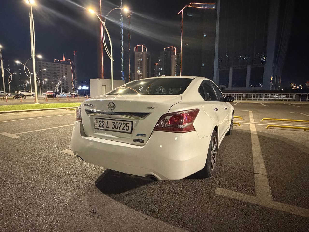 نيسان التيما  ٢٠١٣ 
سعر ٩٤$ 
***********
 موسفات sv
دوو پاوجه بي داخلي 
گير مه نينه  به شه ر ت 
هه زه ره قه م  نويه 
به ناوي خومه 
بيمه سره ف هه مو گياني به شه رت 
سه نه وي نويه هه تا٢٠٣٠ 
شوين هه ولير أربيل, العراق

