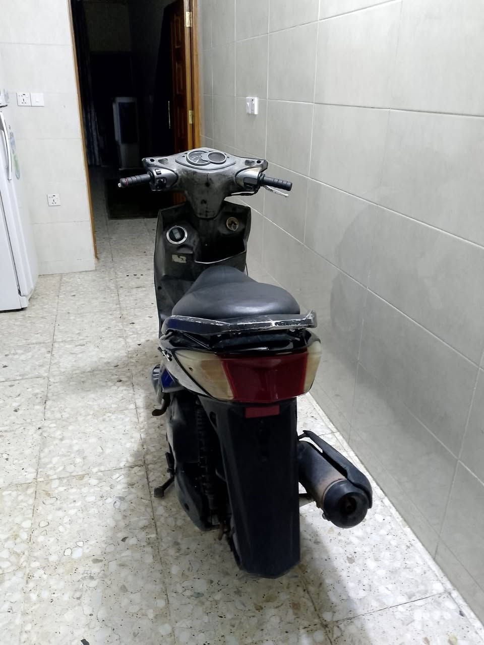 دراجه سكنس فحل نوزل سكليتر خطين ياباني ابلاديه استان كهربائي نكره سلف هندر كهربائيات كلها شغاله اوراقها كامله السعر 450 العنوان الشعب التلفون ***********
