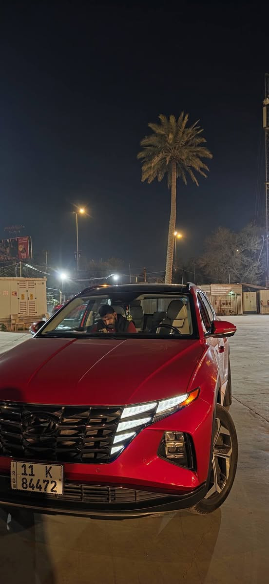 السلام عليكم 
هيونداي توسان 2022  رقم بغداد بأسمي تحويل مباشر فول برستيج واحد عل واحد للبيع 
مكينة 2400 فور ويل
السيارة وارد بيهة 3 قطع جانبية صبغ بدون معجون
ابواب بصمة وتشغيل بصمة والجنطة بصمة
كهرباء بالكامل (كشنات ، جنطة ، مري جانبية ) 
كشنات تدفئة وتبريد + هيتر ستيرن 
خزن ميموري 
كامرات 360 حساسات امامي وخلفي وجانبي 
رادار امامي 
كير دكمة بيانو 
سايد بريك بصمة 
اوتو ستوب واوتو هولد 
اربع وضعيات قيادة 
مانع انزلاق 
تحديد مسار 
تحكم عن طريق البصمة (تشغيل عن بعد وتتقدم وترجع) 
لايتات زنون وبك لايت LED 
شاشة كبيرة carplay & android auto
تبريد شاشة وتحكم لمس 
المقاعد الامامية والخلفية تبريد وتدفئة 
سستم صوت BOSE العالمية 
واكو بعد بيهة هواي مواصفات نسيتهن 
هاتف : ***********
رايدهة ب 190 وبيهة مجال حك الجية 
لا تكسر بحلال العالم اذا ما عجبتك اترك اثر طيب بغداد, العراق
