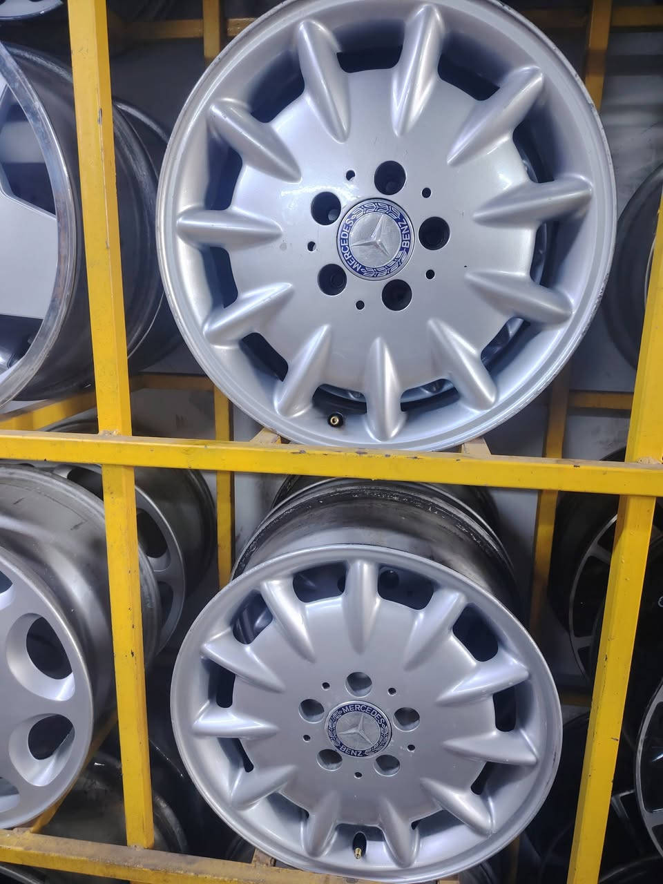 سلام عليكم ورحمة الله وبركاته
ابو شهاب الكوردي لبيع وشراء وياله مرسيدس بنز

#توصيل لكل محافظات العراق موجود
للاستفسار الاتصال على الرقم كورك واسيا واتساب
عنوان اربيل صناعة جنوبية مجمع تايرات
***********
***********
