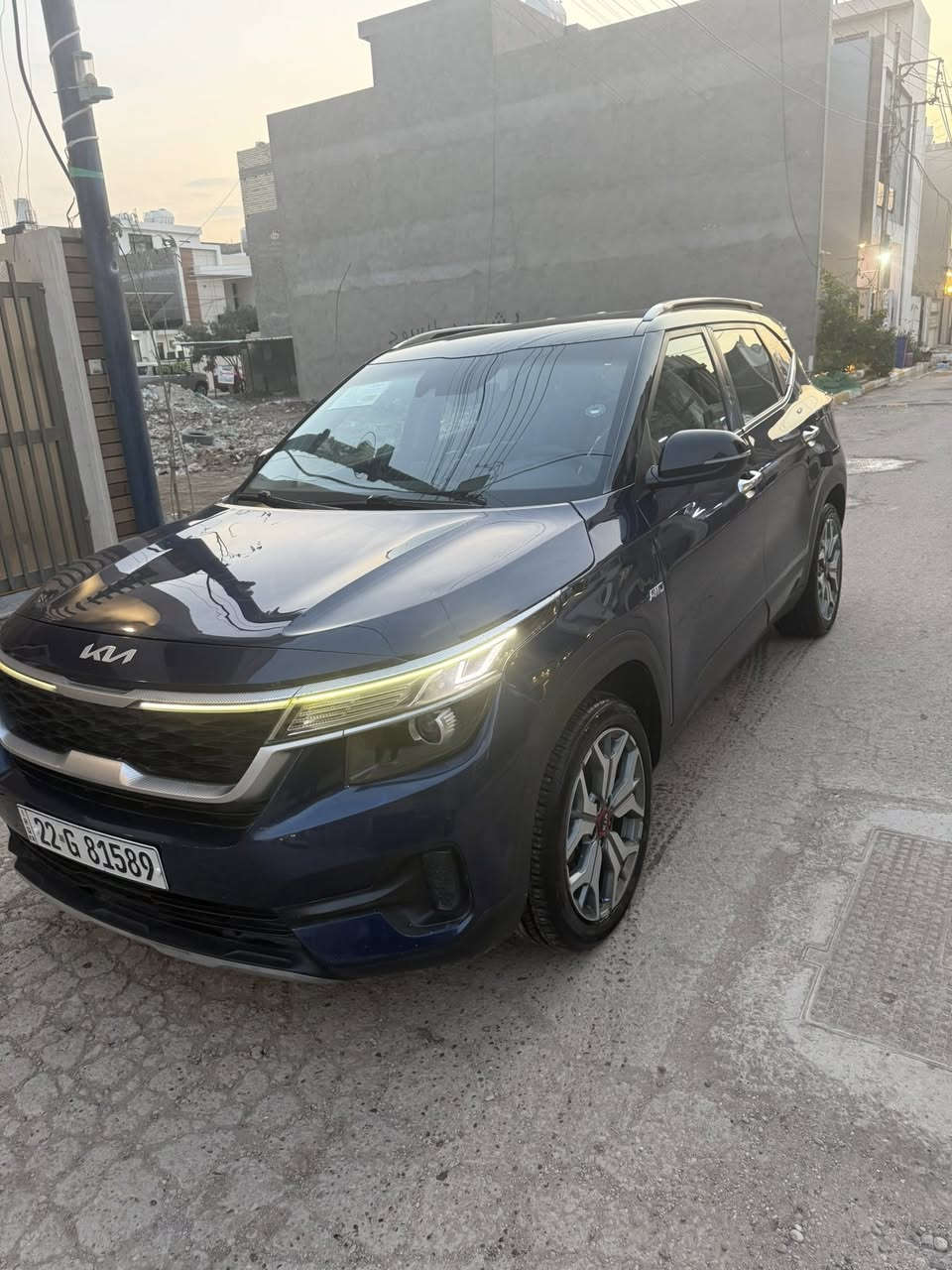 للبيع ***********
سعر 128 وبيهه مجال بصيط 

كيا_سيلتوس S_2021 وارد امريكي 
ماشيه 78 

🚫حادث بنيد فقط وحافه الجاملغ بارد 
صبغ بنيد فقط ايرباك طاك🚫
رقم  اربيل رقم وهزة وسنويه جديد شرط التحويل 
محرك 1600 تيربو  المحرك مفتوح كازكيت فقط 
شاشه كبيره كامره دواره 

شاشة اعطال رادار امامي تحديد مسار

تثبيت سرعة قيادة ذكية

اطفاء تلقائي اثناء التوقف
بلاجكتور ولد نهاري مانع انزلاق
مانع تصادم ويل كب17 اشاير بلمري 
كشنات جلد 
 ثلاث وضعيات للقيادة سبورت ونورمال وسمارت 
سيارة جاهزه ونظيفة كلها وضع شركة 
عنوان بغداد دوره
