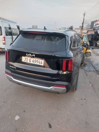 سورنتو موديل ٢٤ كلين ماشية ٢٠ الف رقم ٠٧٧٠٩٢٨٠٦٢٠