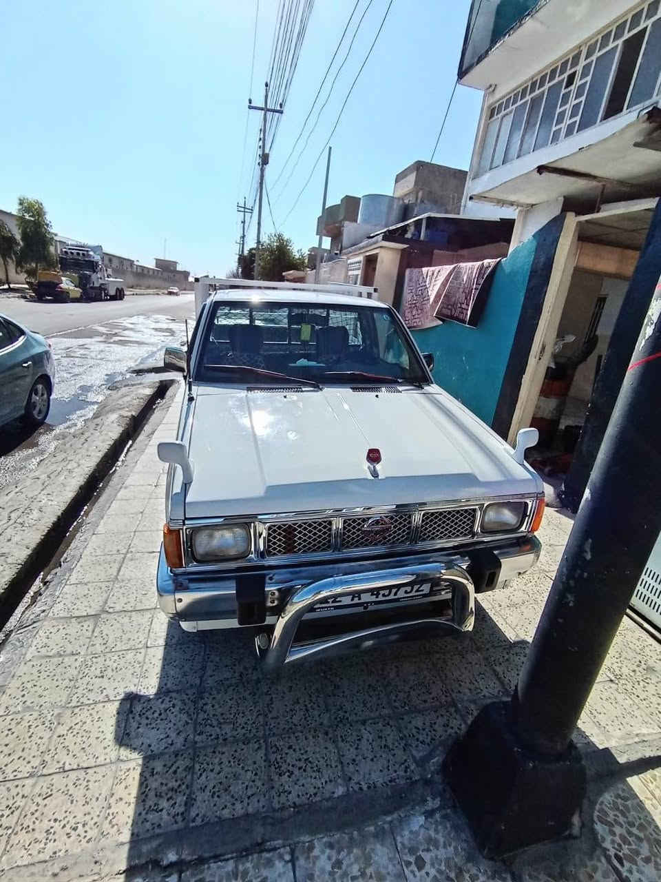 بكم نيسان للبيع موديل 86 سياره مضبوطه صبغ عام بدون دعم وبدون معجون صبغ جماليه سياره باسمي هسه جيده ورقم جديد اشاره تحويل     ***********.    ***********.   العنوان موصل حي عدن
