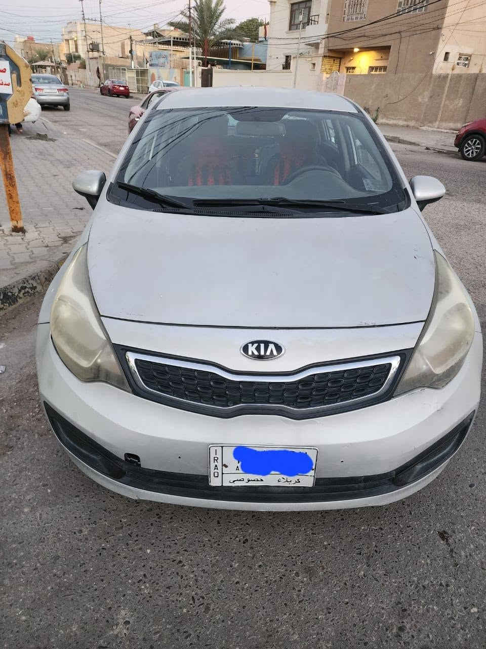 السلام عليكم للبيع كيا ريو ٢٠١٤ محرك ١٦٠٠ جي دي اي رقم كربلاء وارد امريكي بيها جاملغ وبنيد بدون دواخل السياره بيها جراد جاهزه للأخير تبريد حداديه تخم تاير باتري كله جديد للعلم ماشيه ٧٨ الف كيلو متر مو ميل يعني مشيها كلش قليل .دواخل السياره  كلش جديده السعر ٦٩ قفل  للإستفسار ***********/ ***********
