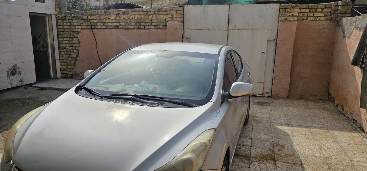 يالله انترا  فول مواصفات واحد على واحد عده البصمه رقم بصرة مداور ثاني يوم مكفوله ضربه وتبديل وصبغ محرك كير مكفولات ١٦٠٠ دوش سيارة حلوه وجديده وجاهزه حدادية جديده فول وتبريد قطعتين وطخم تاير وكهرباءيات كلها جاهزه الف ما تخسر عليه مكاني العمارة  المركز اي ستفسار ***********
