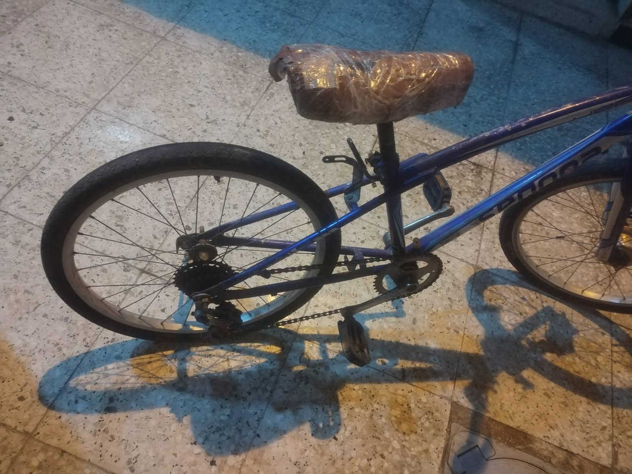 سلام عليكم بايسكل ياباني حجم 22 للبيع بدون بريكات سعر 25 و بي مجال تعال و تدلل شوفة و فحصة مكاني بغداد العبيدي شراي تعال خاص


**إذا كنت صاحب هذا الإعلان وتريد حذفه لأي سبب، رجاءا أرسل رسالة إلى الدعم الفني**