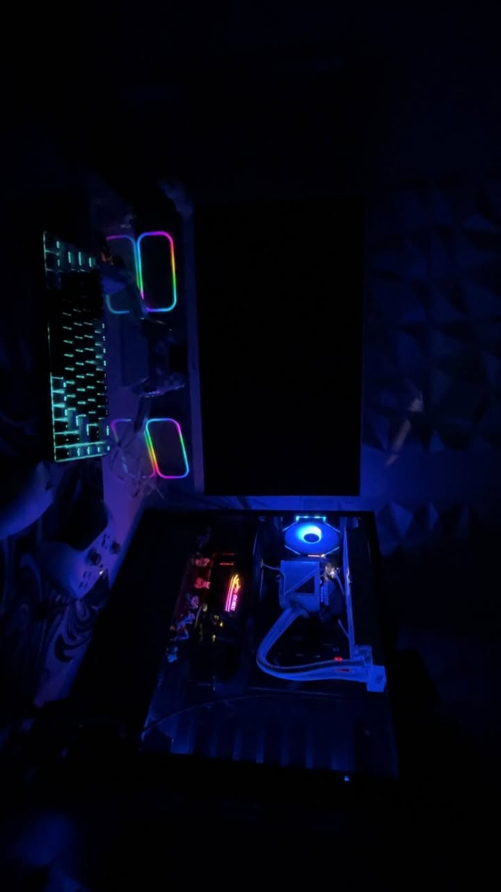 RAM 32GB 3000HZ CORSIRE
CPU i7 9700 BOX
M.B GIGABAYT Z390 GAMING X
M.2 NVME 512GB
PSU DEEPCOOL 600W+80
GPU RTX 2080 8GB MSI 3fan
CASE SAMA GAMING 4FAN
Ssd 1T
مونيتر من كيمون 180هيرتز ips 3ms 
كيبورد من اتار شارك موس كذالك
يوبيس ٢٥٠٠ من ماركه كابتن
 جوستك كيم سير او جوستك من MANBA غني عل تعريف معا كل ملحقات
او هايبر اكس كالود تو جديد
 او سماعه خارجي من ماركه مارفو ثنائي 
او ميز كيمنك 1متر عله ٥٠ سانتيم عرض 

سعر خاص


**إذا كنت صاحب هذا الإعلان وتريد حذفه لأي سبب، رجاءا أرسل رسالة إلى الدعم الفني**