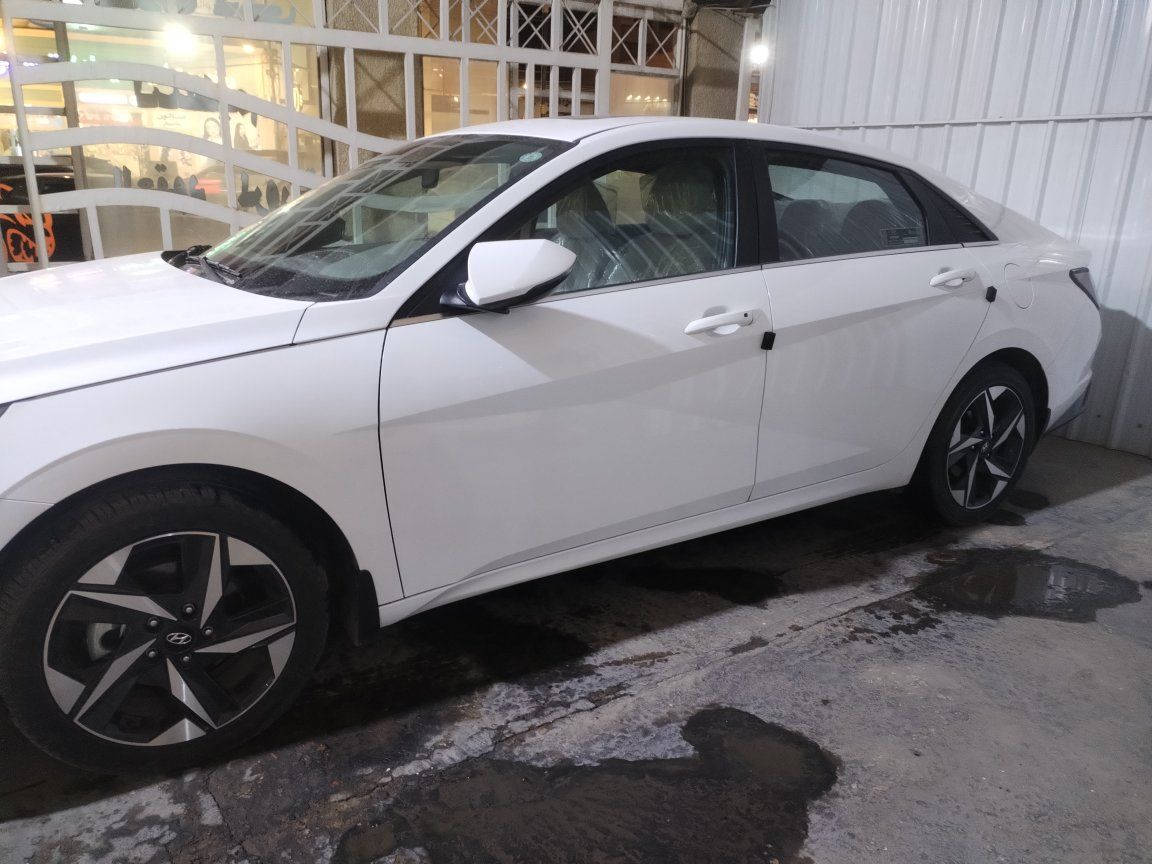 سلام عليكم
هونداي النترا خليجي 
موديل 2023. فول مواصفات واحد عل واحد
تحويل شرط 

بصمه
فتحه
شاشه
كاميره
حاسات. اماميه خلفيه
مري شفط
مري اشاره
ويل كب
 لد امامي
ارضي جلد
تبريد قطعتين 
السياره بيه هوايه بعد مواصفات
رقم أربيل دولي
محرك 1600 دوش 
تشغيل عن مسافه بيعيده
للبيع او مراوس 
اتصال ***********او ***********مكاني بغداد 
مكاني بغداد  السيديه
