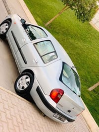 ٢٠٠٤ • توماتيك • مكيف