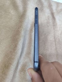 ايفون ٨ • ذاكره ٦٤ • مبدل بطاريه وشاشه