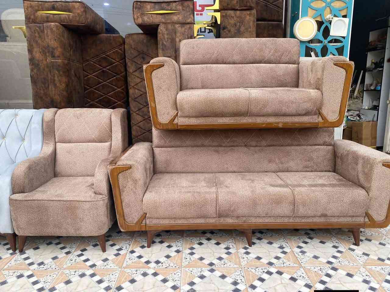 بلااااش اي تخم 450 الف فقط بسعر الديوان صار
لحكو قطع محدوده 
تخم جديد كله بلوك اسود شرط
يتكون التخم من 5 قطع 10مقاعد 

مـجمـع علي الشويلي
ناصريــــــة  شــــارع 30
 مجاور مكتب الصدرين للعقار

*********** 
***********
