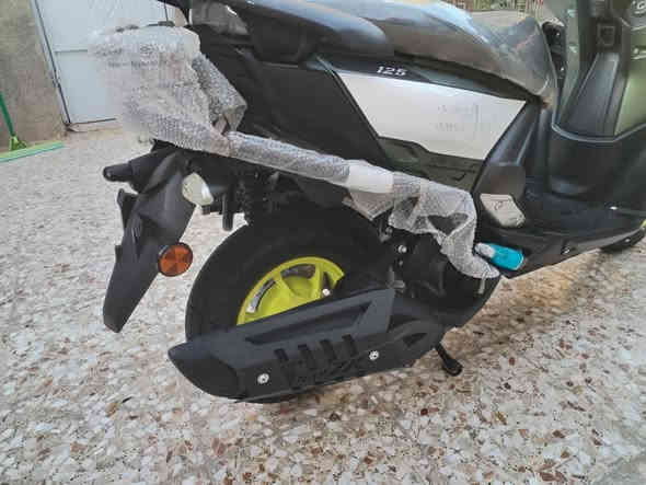 السلام عليكم ZR موديل 2024 دراجه دهن موتل وبازين محسن دراجه تخبلل كامله مكمله للتواصل *********** واتسااب
