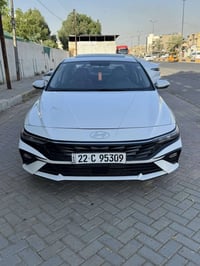 النترا 2024 صيني رقم اربيل  ماشية 35  السعر 135 وبيها مجال  مكان السيا...