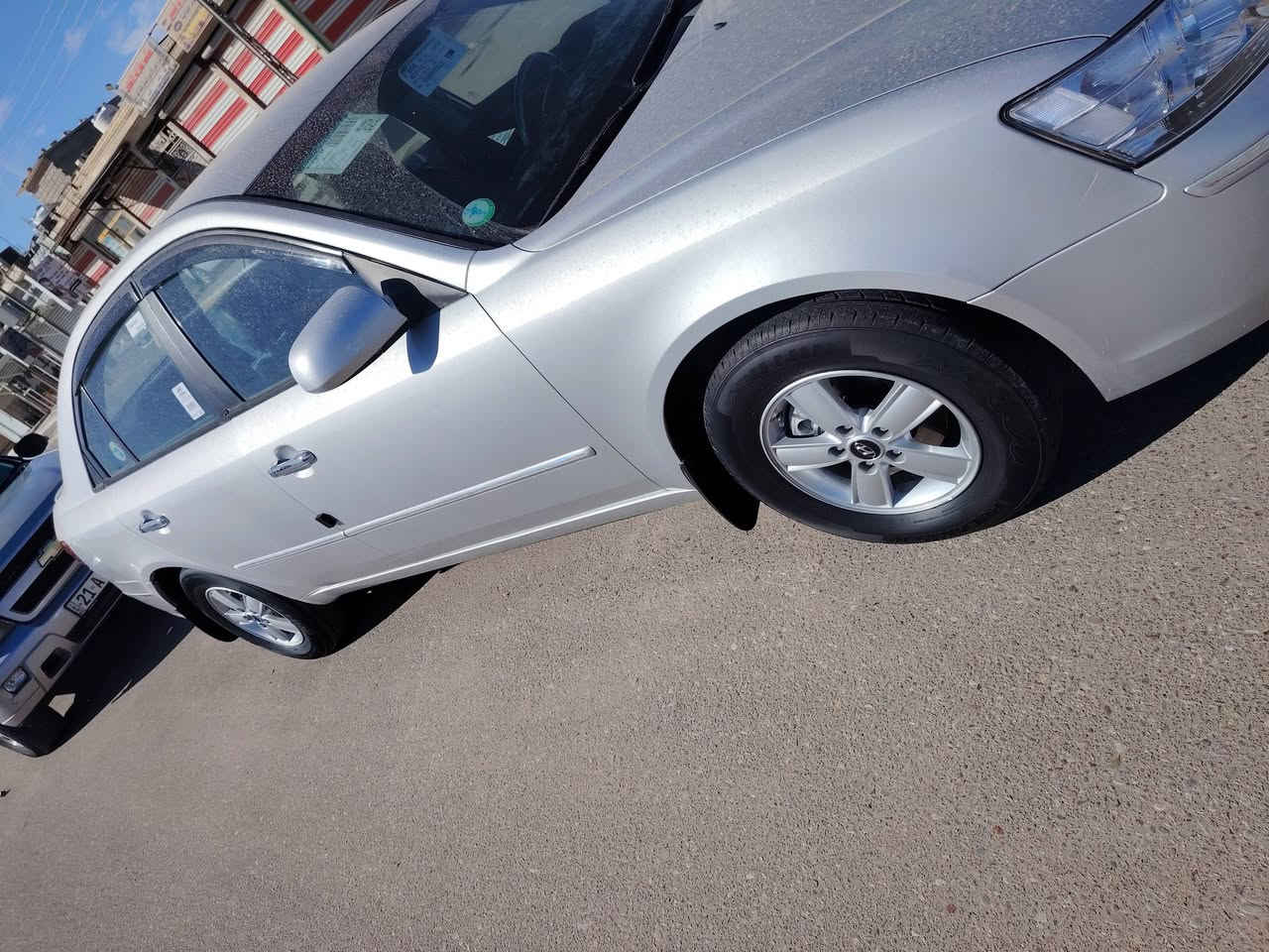 يالله السلام عليكم سوناته مقدسه موديل 2012 سياره وارد كوري كفاله ضربه وتبديل بيه ثلاثه قطعه صبغ وشرط من كوريه سياره مكينه 2000 دوش كير ومكينه بحالت الوكاله سياره جاهز اي نقص مابيه سعر 123 سياره على ايدنه ما تعوبه ما ماشيه اهواي اتصل وتدلل ***********  سياره كوله على بلاد عنواني بصره
