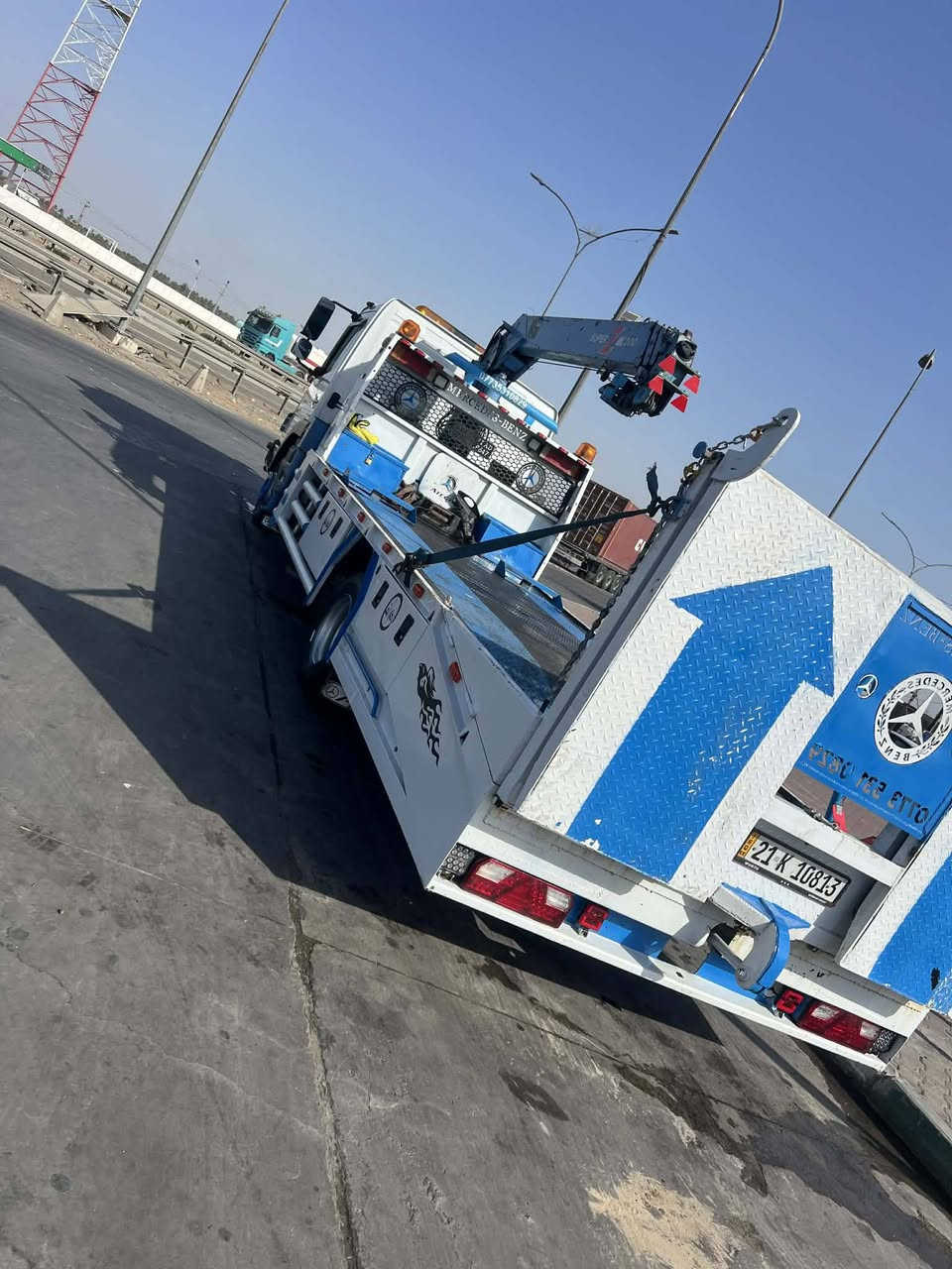 السلام عليكم ورحمه الله
اتيكو مارسيدس كرين دمعه 

كرين 3سلايت 3طن عدل

بدي رمبه باب دفتري تسكام جديد

مواصفات السياره

موديل 2012

محرك كير اكسل شاصي كفالة 

مجموعه اكتروز

امامي سبرنك الخلف جوبلس

تحكم دركه+جام كهربائي 

تدفئه تبريد بلادي 

ريتايدر +مثبت سرعه 

دكمه صعود+دكمه Mss 

السياره جاهزة من جميع النواحي 

العنوان بابل الشوملى ***********

***********

السعر 380ورقه وبيه مجال
