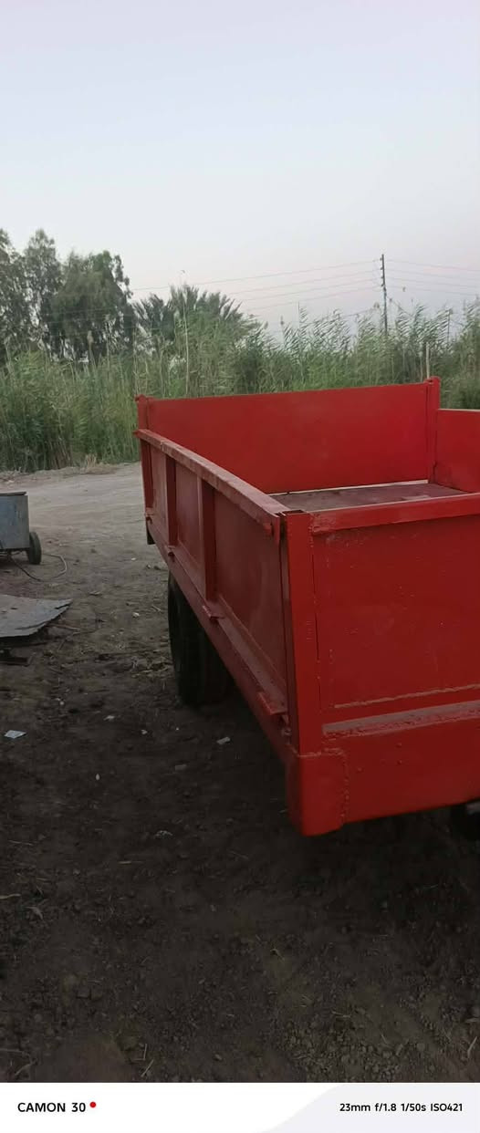 السلام عليكم عربانه للبيع تايرات جديده شاصي نضيف عربانه جديده كدام عينك شوف نضافه  المكان بغداد اليوسفيه
***********
