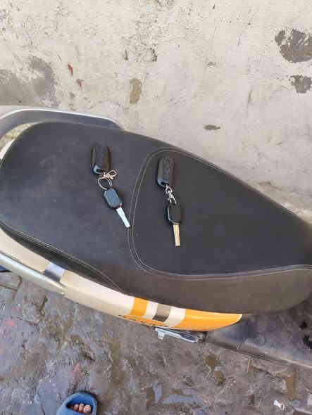 *********** مكاني بغداد سعر 750 واللي يحب هذا رقمي يتصل عليه رجاء ماكو خاص
