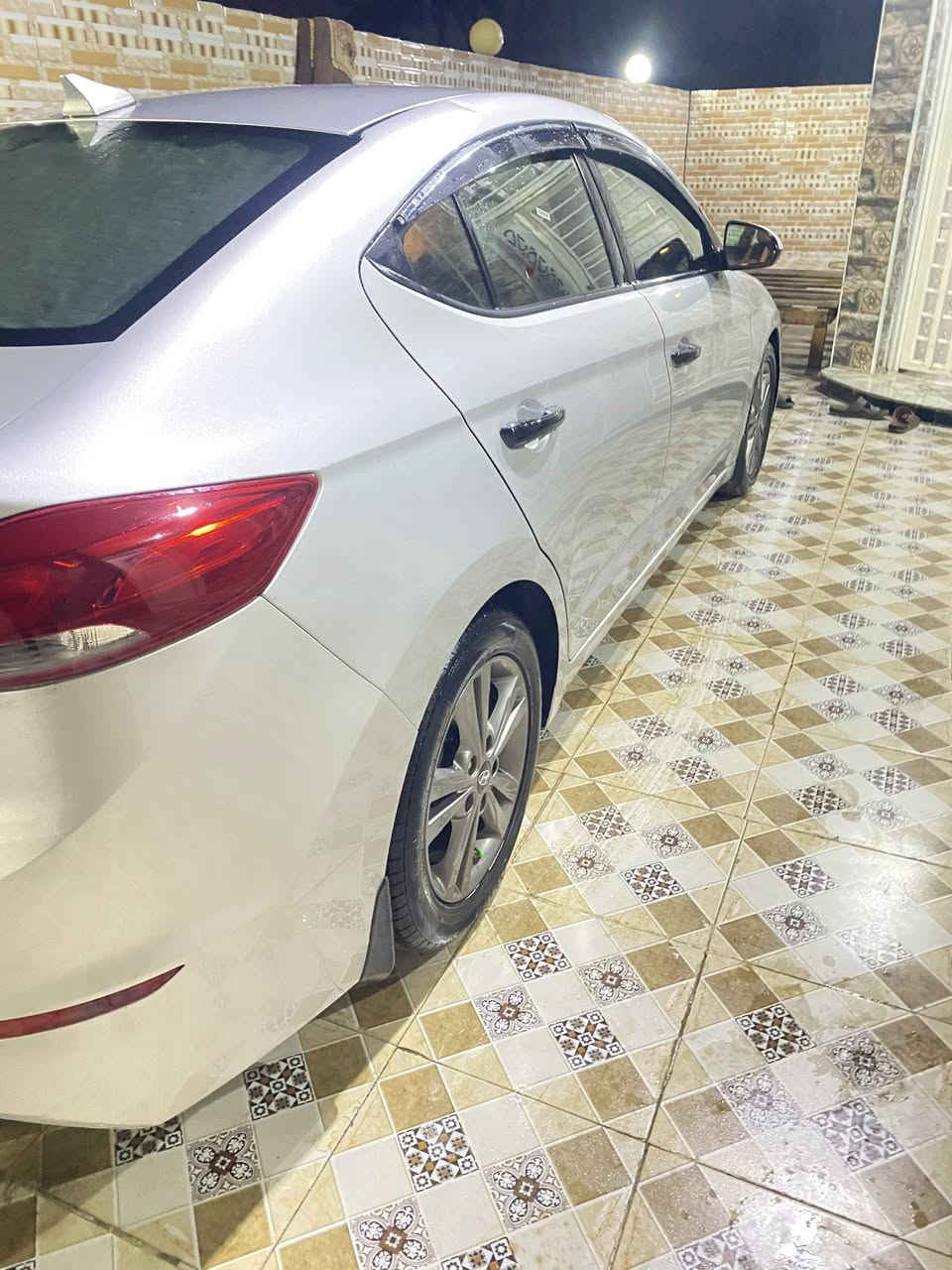 السلام عليكم  سياره النترا مديل 18 وارد امريكي محرك 1800 ماشيه 100,0000 ميل. محرك تبريد تدفئه مكفولات السياره تخبل  السياره بيه  بنيد وجاملغ والباب ملاونه ويه الجاملغ السياره بجم كبس   سونارهه وياهه  رقم بابل  ومداور ثاني يوم   السعر 123 وبيه مجال للطيبين  مكاني بابل الدبله  للاستفسار ***********
