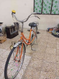 للبيع باسكل بناتي برتقالي للإستفسار 07752278283