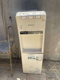 جرابي  حديد عدد ثنين فقط يحتاجهم صبغ ثنينهم ب٦٥  ميز صاج ب٢٥ براد شغال...