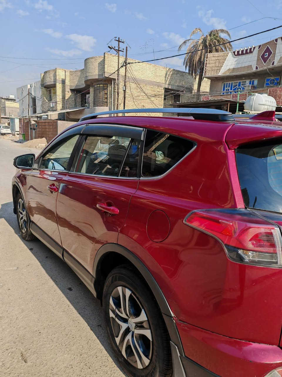 راف فور وارد امريكي 2018
حادثها موضح بالصور
نص فول 
ماشية 97 mill
رقم بغداد انكليزي بأسمي 
مكان السيارة بغداد الكمالية 
السعر 160
***********
***********
