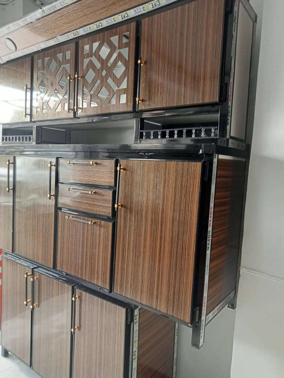 يتوفر كاونترات جديد ومستعمل كافة القياسات والاشكال للاستفسار التواصل عالخاص


**إذا كنت صاحب هذا الإعلان وتريد حذفه لأي سبب، رجاءا أرسل رسالة إلى الدعم الفني**