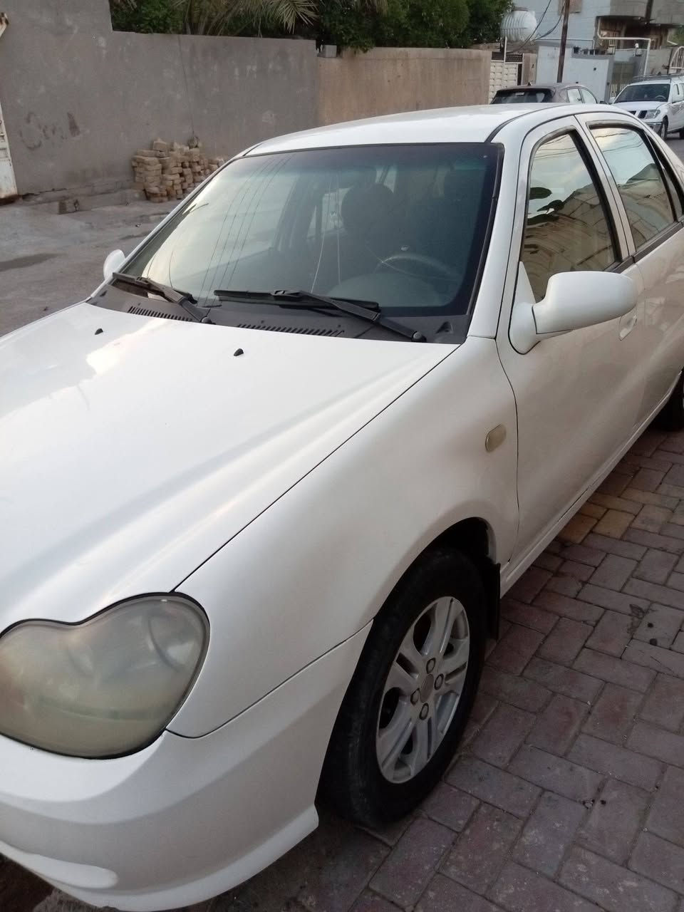 السلام عليكم سياره نوع جيلي سي كي موديل 13 نظيفه خصوصي رقم بغداد بسمي السعر 42 ضرر السيارة جاملغ الخلفي ضربة خفيفة والجاملغ الامامي أيضا من يم الخشم تخم تاير باتري جديد كير ومكينة ياباني لا صرف ولا تبخير العنوان بغداد المدائن للاستفسار الاتصال على الرقم التالي/***********/***********
