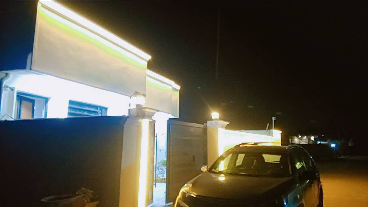 يعلن مكتب الخفاجي للعقارات
عن بيع 
 البيت  المساحه200 م الواجهة ١٠/نزال ٢٠/ طابو زراعي سند ٢٥  تحويل مطلق/ غرفتين نوم وصالة ومطبخ واستقبال حمامات دخليه واخارجيه منور على على طول البيت منظومه كامرات منظومة ماء اساله بوستر بناء طابوق البيت صارله سته اشهر من كمل جاهز من كلشي
الاستفسار يرجى الاتصال بنا ع الأرقام  التاليه
*********** واتساب 
***********
موقع البيت حي الاسره  خلف السوق
