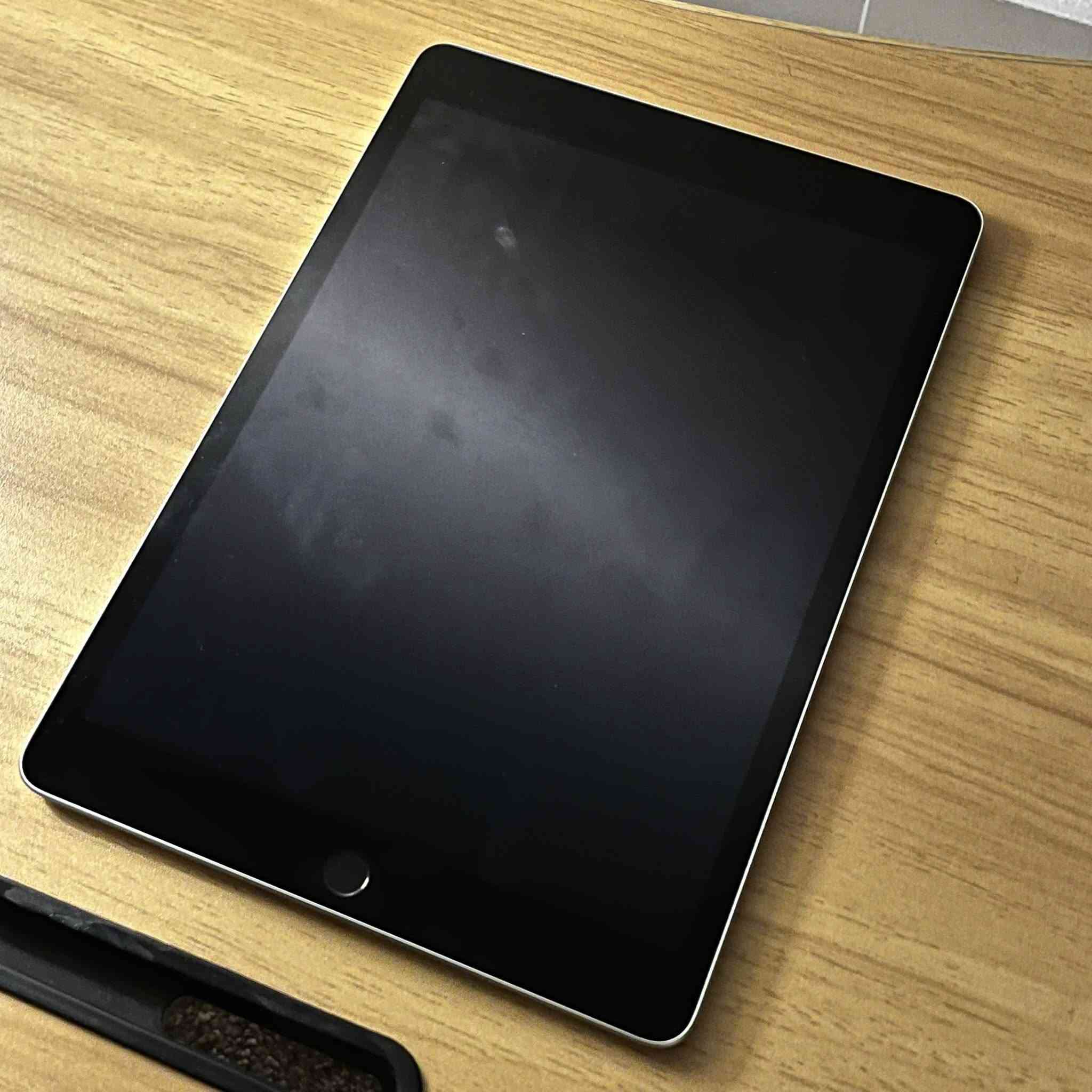 Ipad 9
مساحة 64 gb
نظافة 100% استخدام شخصي
بدون ملحقات فقط الكارتون
السعر ￼250 ألف

مكاني النجف￼


**إذا كنت صاحب هذا الإعلان وتريد حذفه لأي سبب، رجاءا أرسل رسالة إلى الدعم الفني**