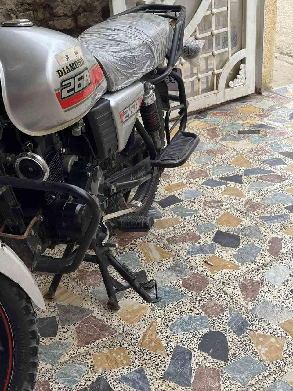 دايوان اوراق مكينه دايمون
موديل ٢١ 

١١٠٠ بية مجال بسيط 

مكاني كوت 

‏***********
